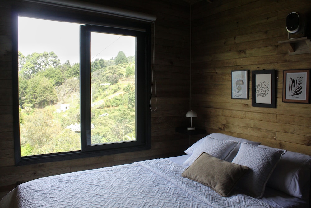 Premium Cabin photo 1