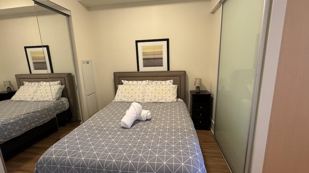 Exclusive Apartment, 1 Queen Bed with Sofa bed