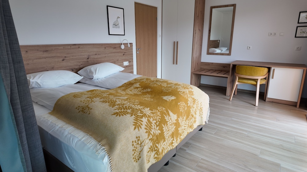 Suite, Mountain View photo 2