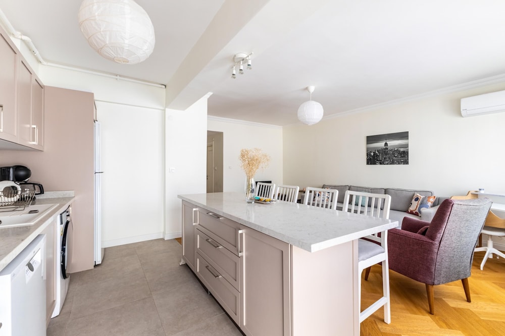 Apartment photo 3