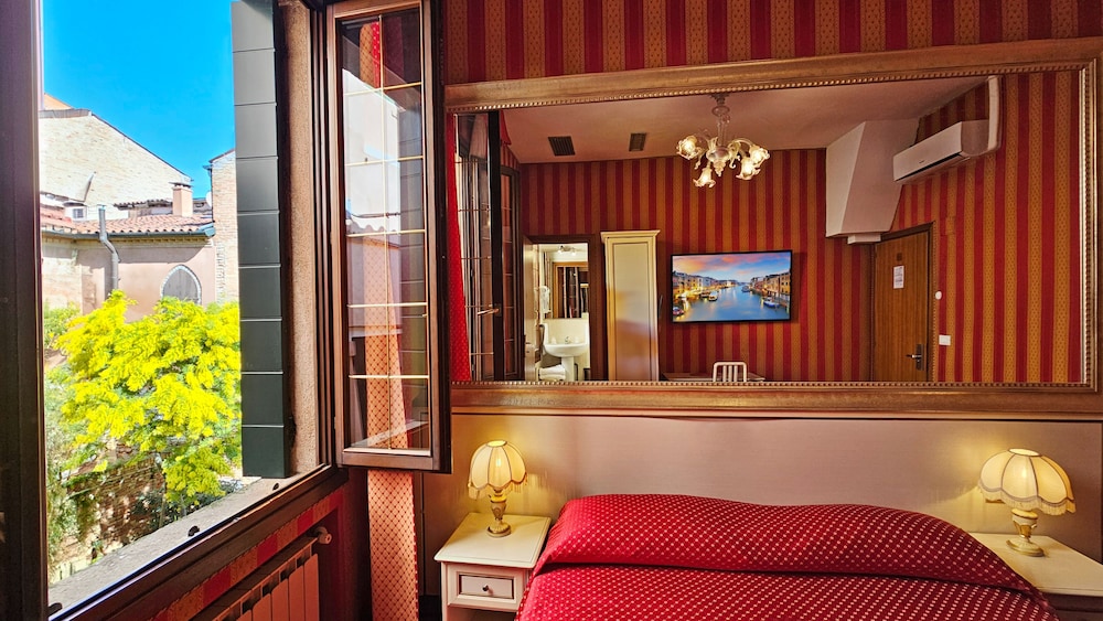 Superior Double Room, Garden View photo 1