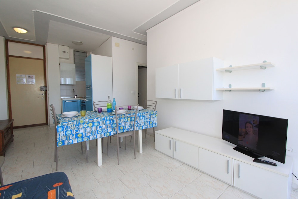 Classic Apartment, 2 Bedrooms (Eco 47) photo 2