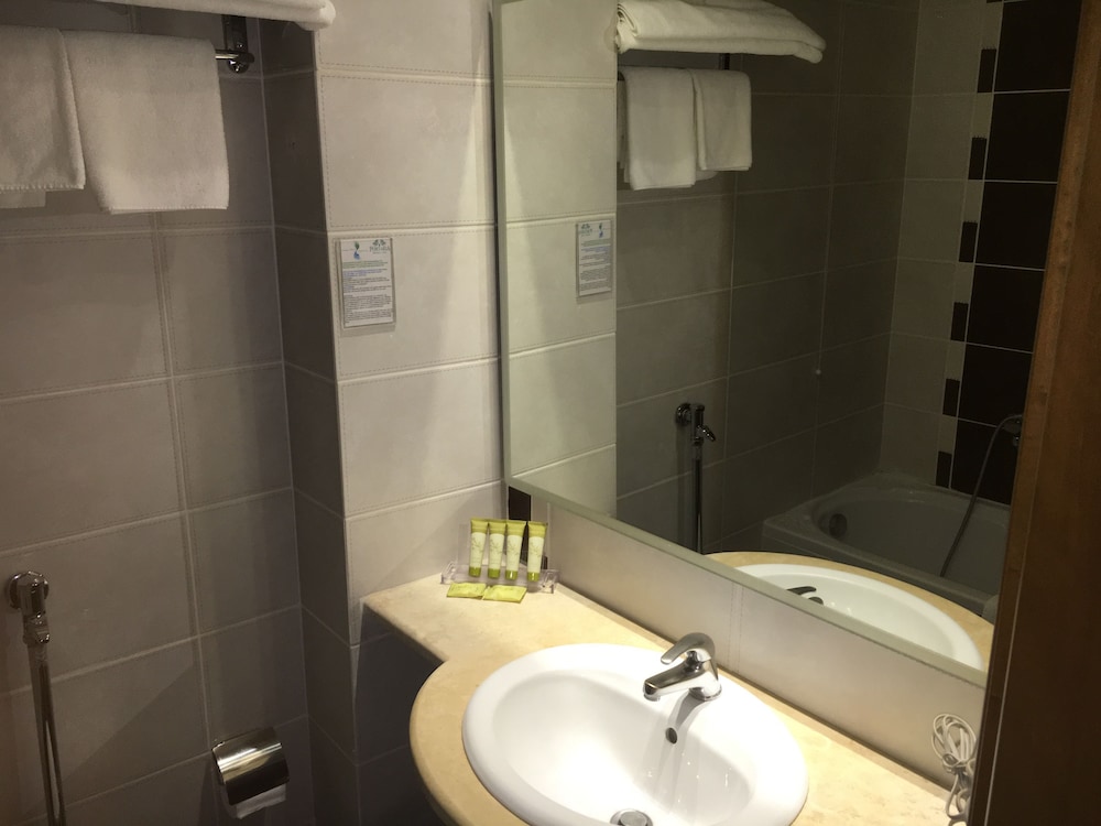 Double Room with balcony and Panoramic Volos View - Photo 6