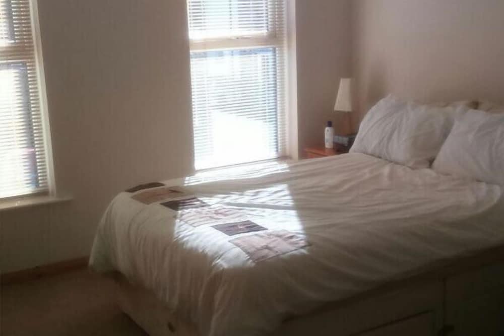 House, 4 Bedrooms photo 1
