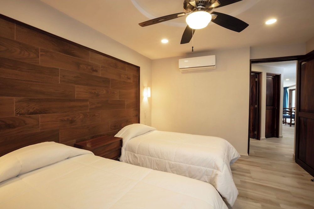 Deluxe Suite, 2 Bedrooms - Photo 2