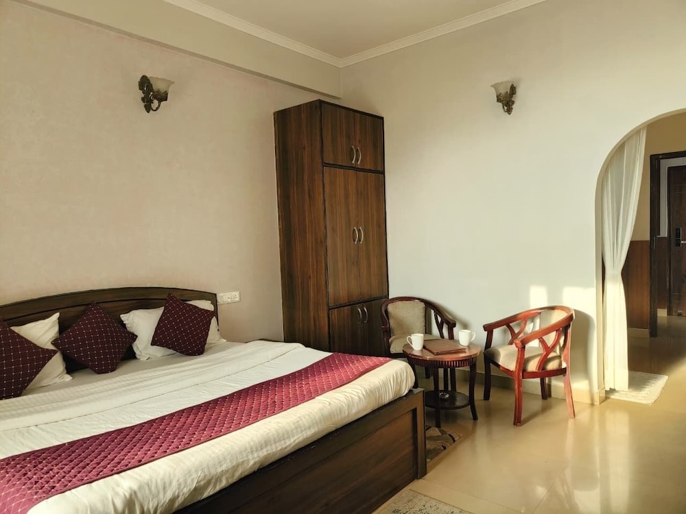 Deluxe Double or Twin Room, Mountain View