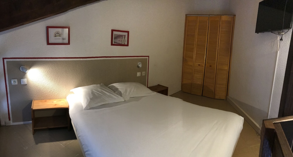One Bedroom Duplex with Kitchenette with 1 Double and 1 Sofa Bed - Photo 7