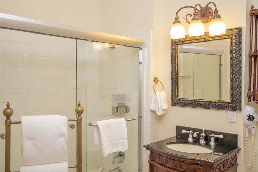 Superior Double Room, Ensuite - Photo 14