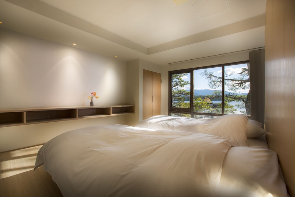Japanese Western Style Room (2F) - no children, ages 12+ only photo 3