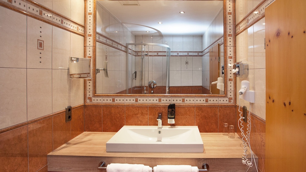Classic Double Room, Private Bathroom (Teils Auch Als Ez Buchbar) - Photo 13