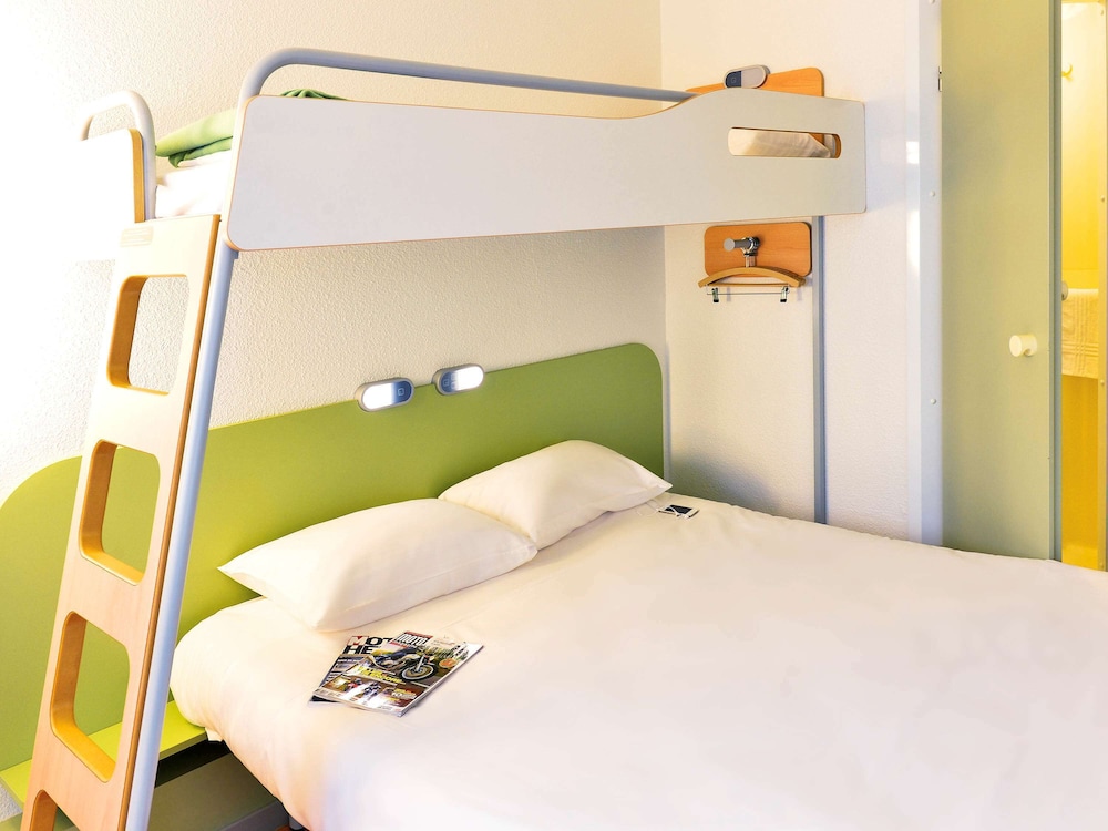 Triple Room, Multiple Beds photo 3
