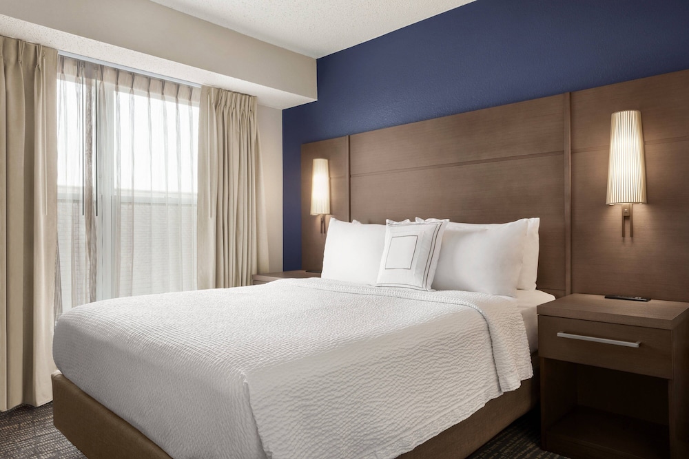 Suite, 1 Bedroom - Photo 3