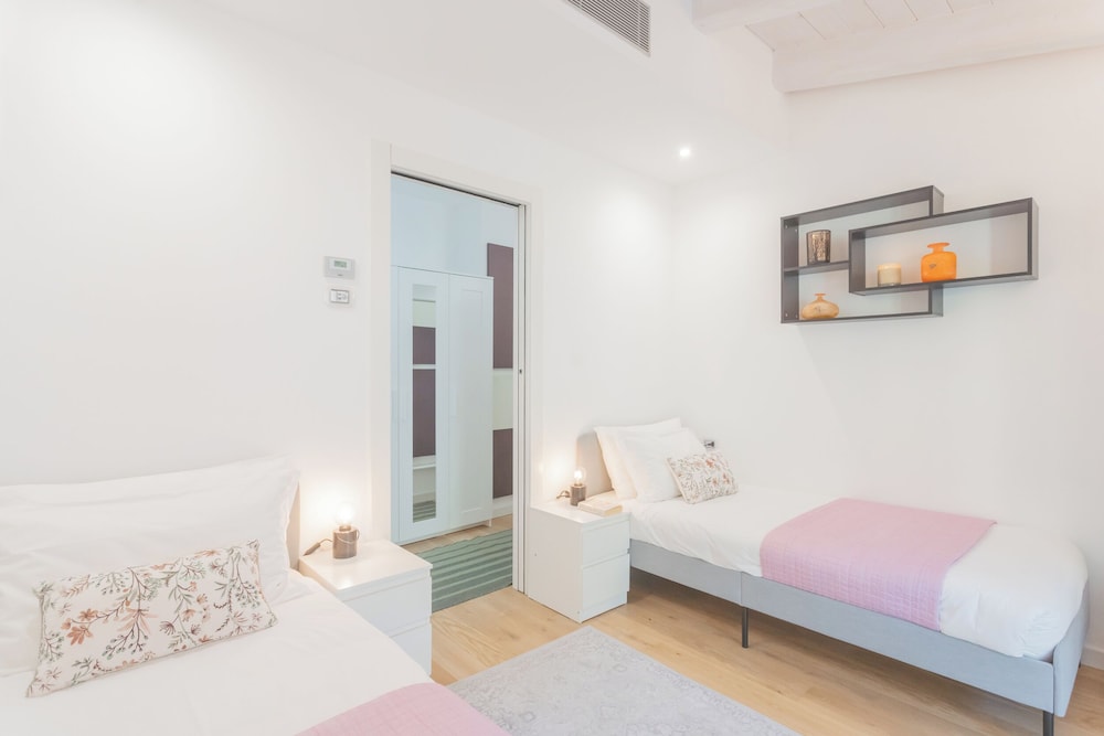 Apartment (2 Bedrooms)