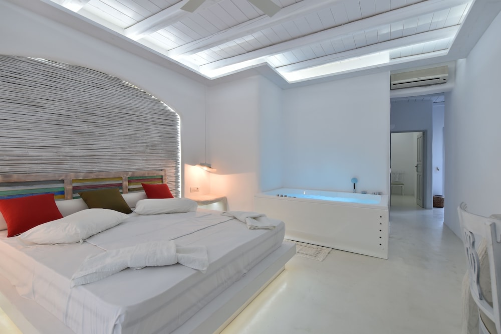 Superior Suite - Photo 4