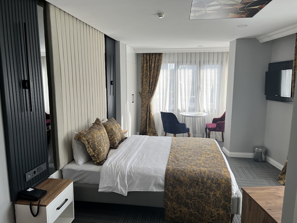 Standard Room, City View
