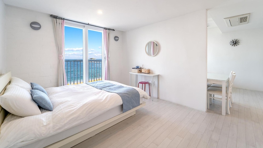 Basic Room, 1 Bedroom (401(Ocean view)) - Photo 4