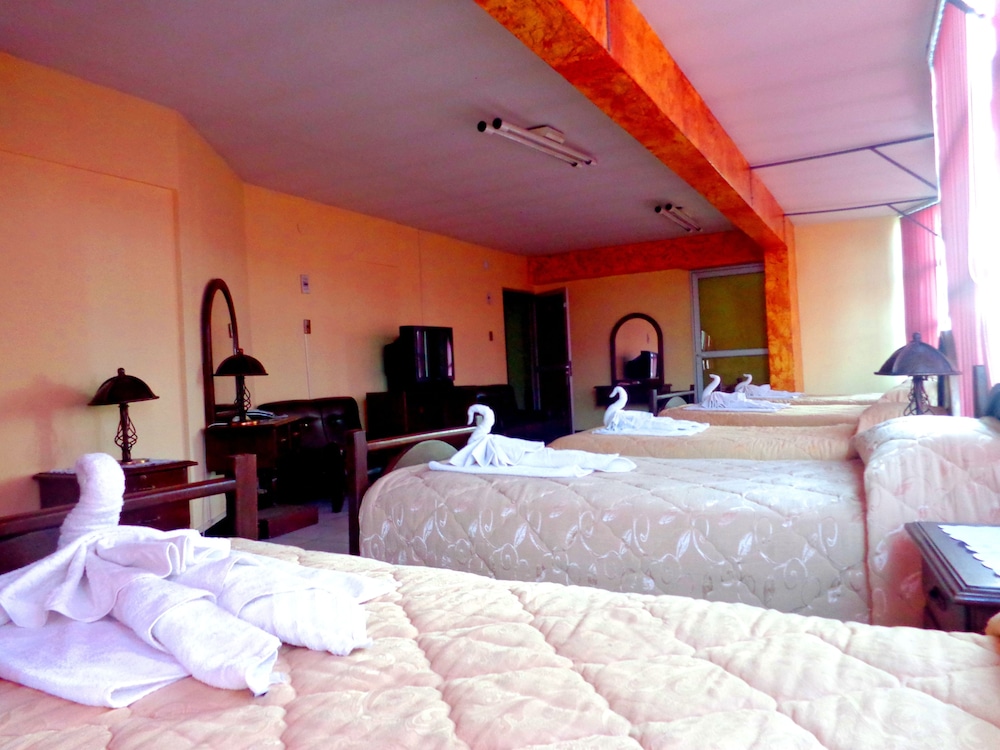 Room (5 People) photo 2