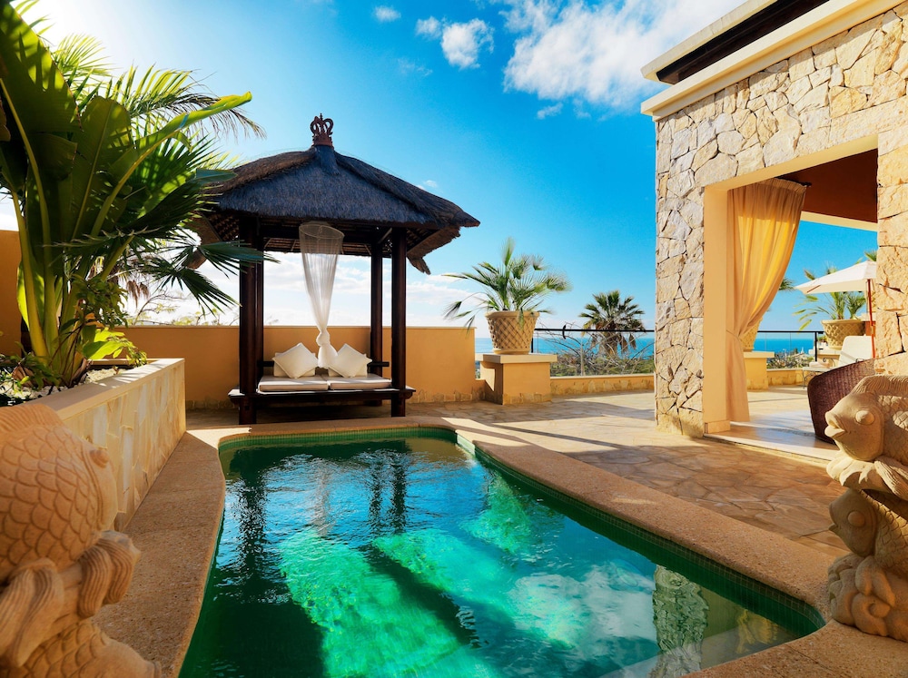 1 bedroom Grand Duchess Villa (with private heated pool) thumbnail 5