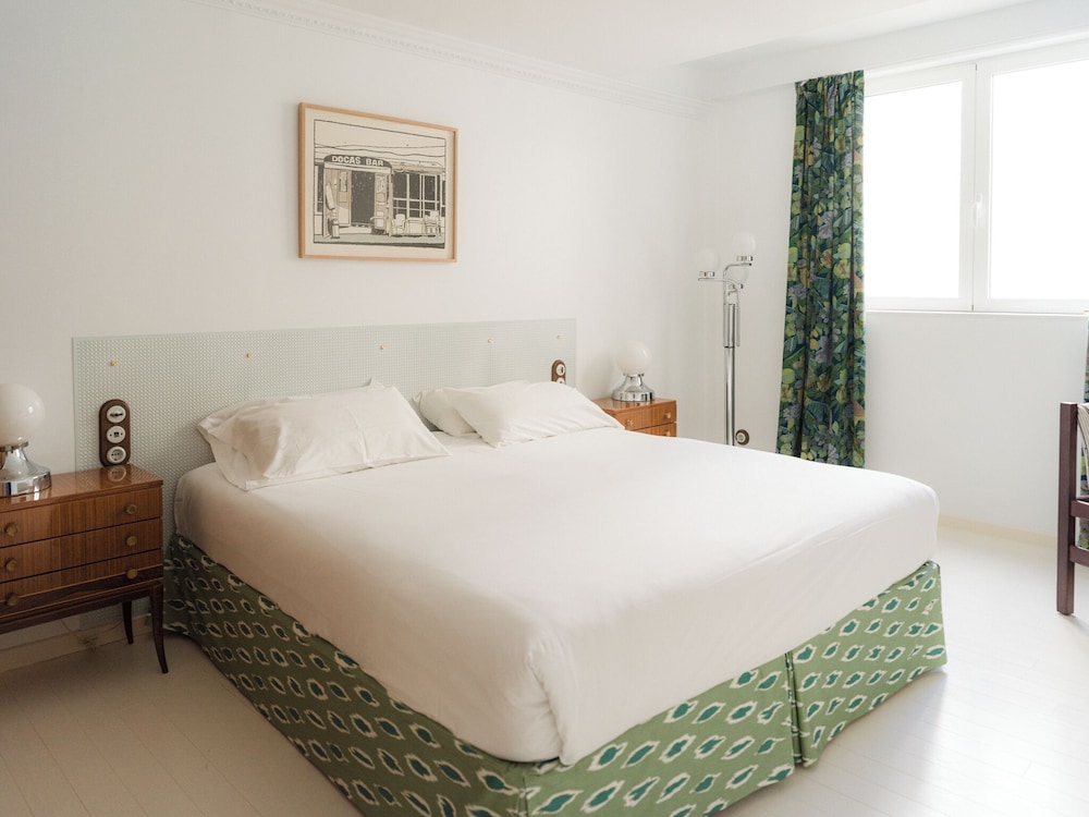 Classic Room, 1 Queen Bed - Photo 1