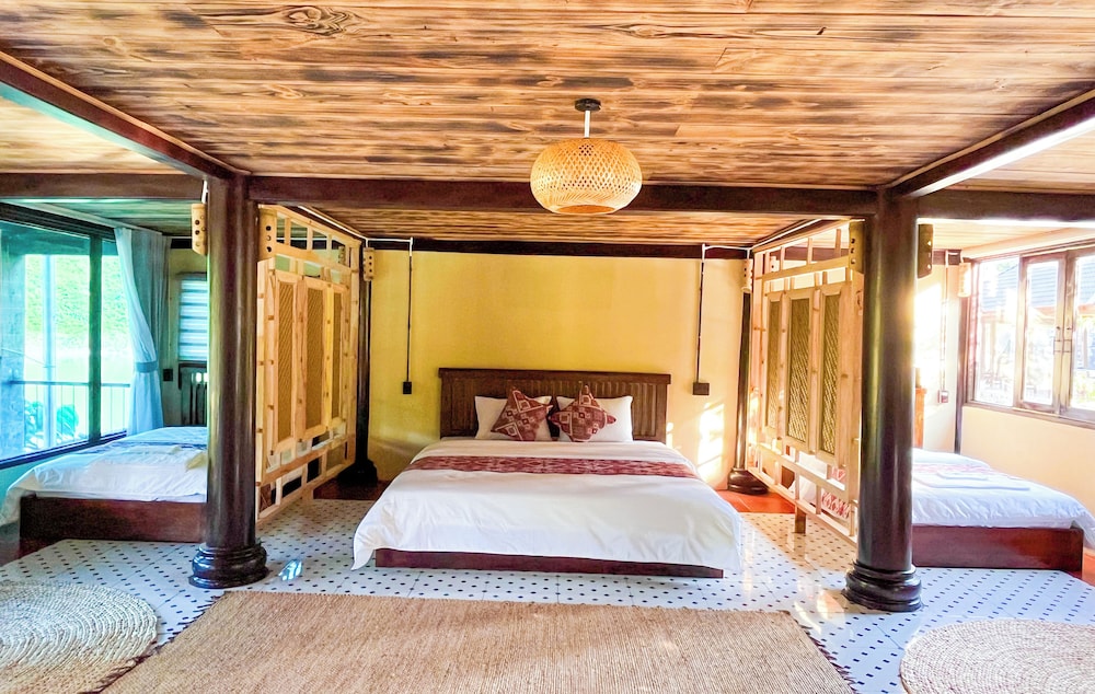 Family Quadruple Room, Balcony, River View photo 1