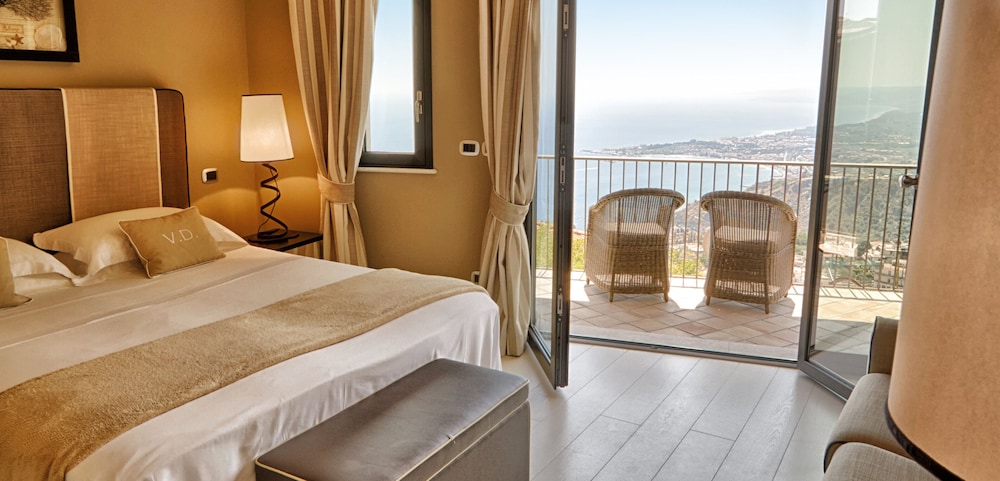 Junior Double Room, 1 King Bed, Sea View, Sea Facing
