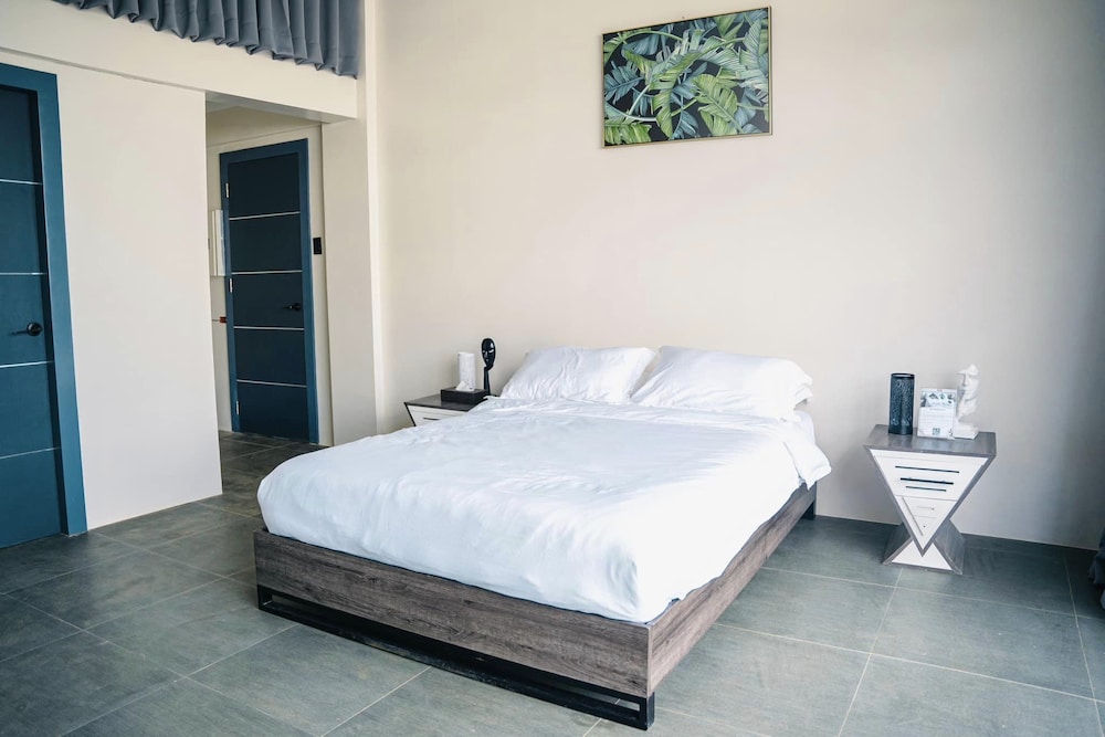 Deluxe Duplex, 1 Queen Bed, Mountain View photo 1
