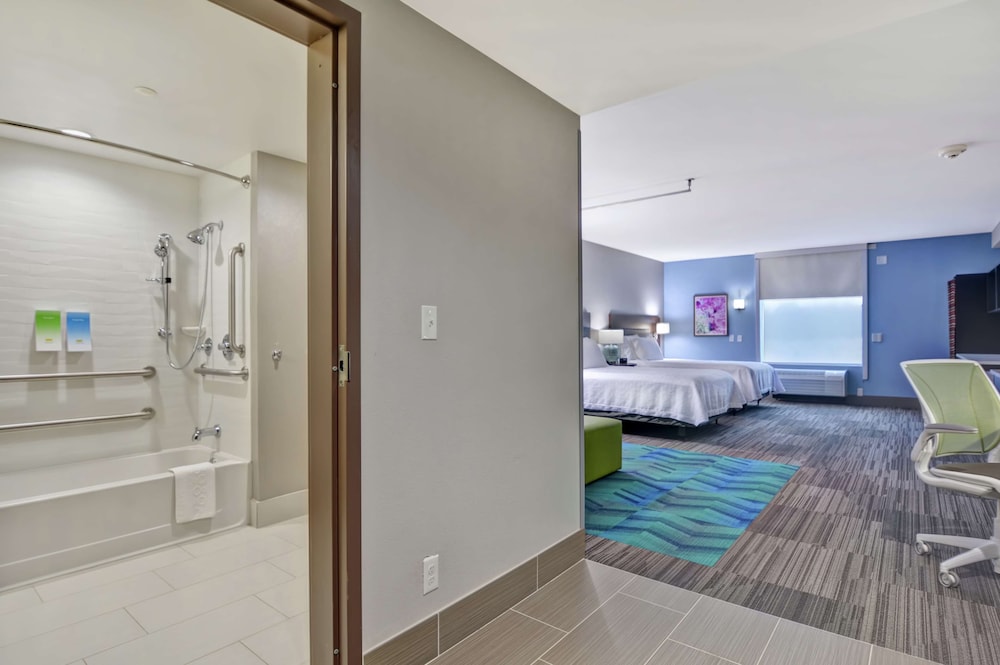 Studio, 2 Queen Beds, Accessible, Bathtub - Photo 4
