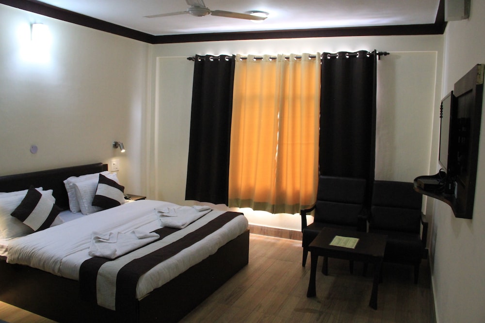 Deluxe Double Room, 1 Bedroom, Mountain View