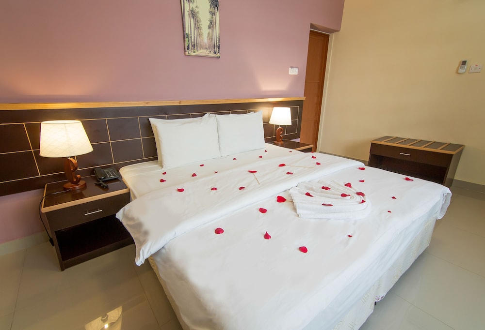 Deluxe Room - Photo 7