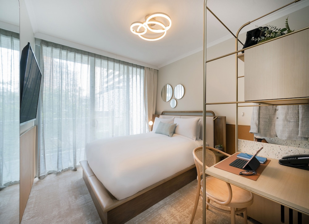Room (Hotel) - Photo 2