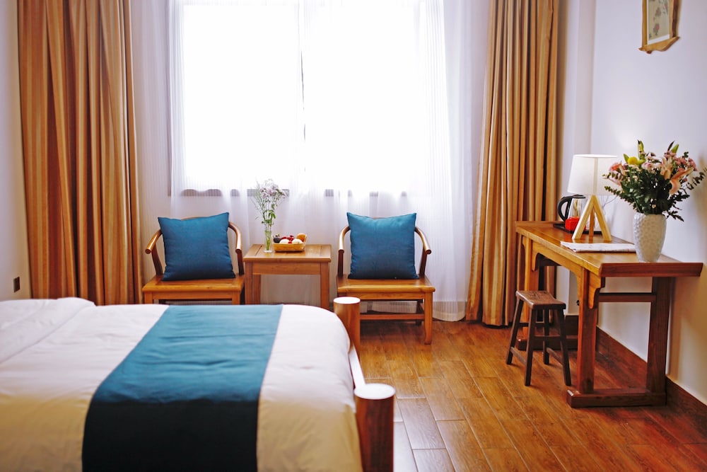 Deluxe Twin Room photo 3