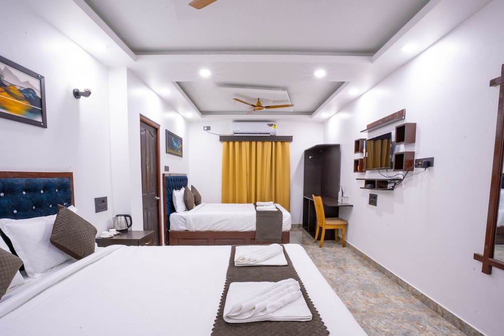 Grand Room - Photo 2