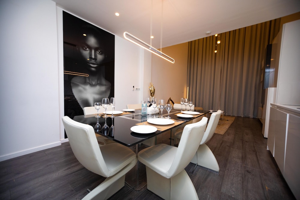 Duplex Suite With City View - Photo 7