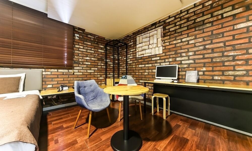 Premium Room - Photo 5