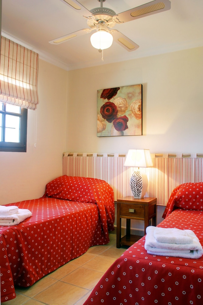 Villa, 4 Dormitorios