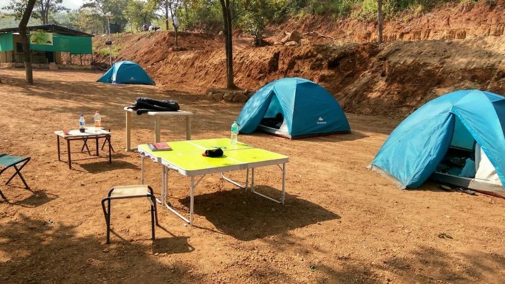 Standard Tent, Valley View photo 3