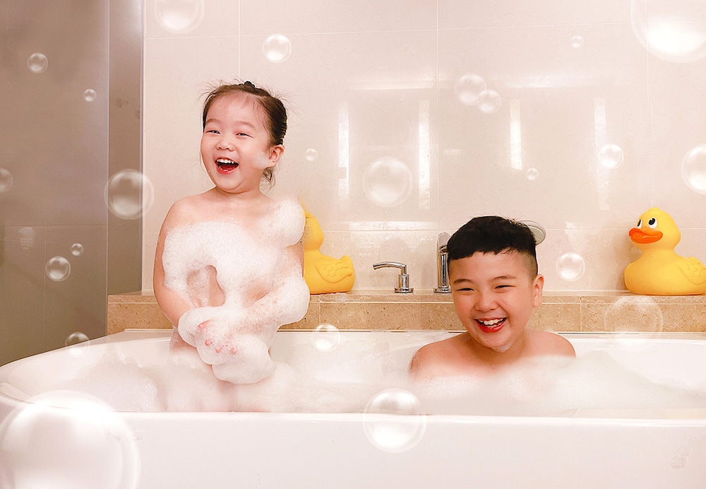 Summer Staycation- Deluxe Twin Room - Photo 2