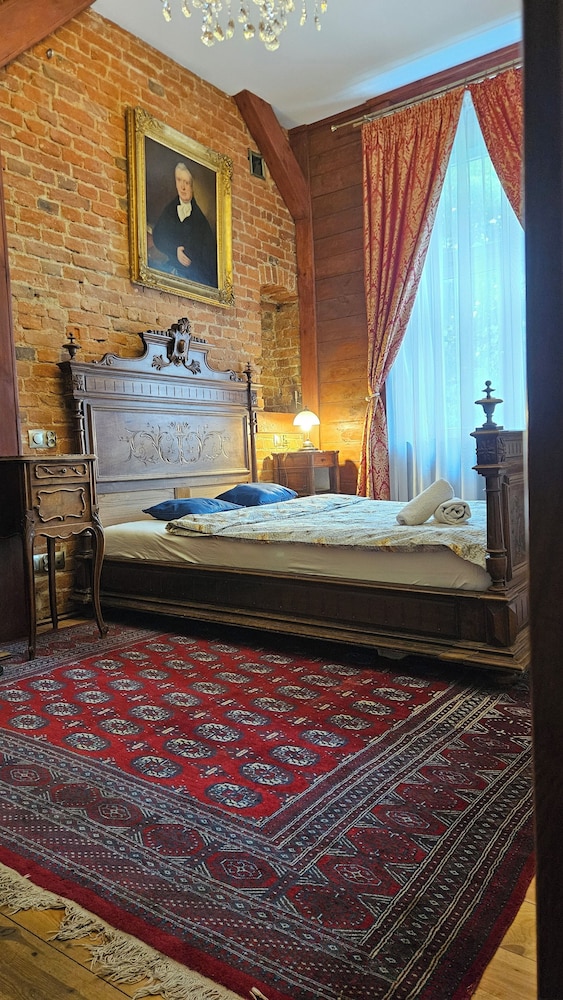 Classic Quadruple Room