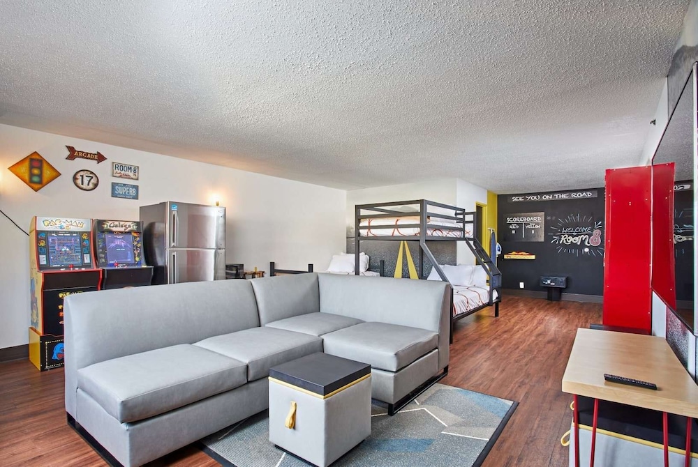 Room, Multiple Beds, Non Smoking photo 3