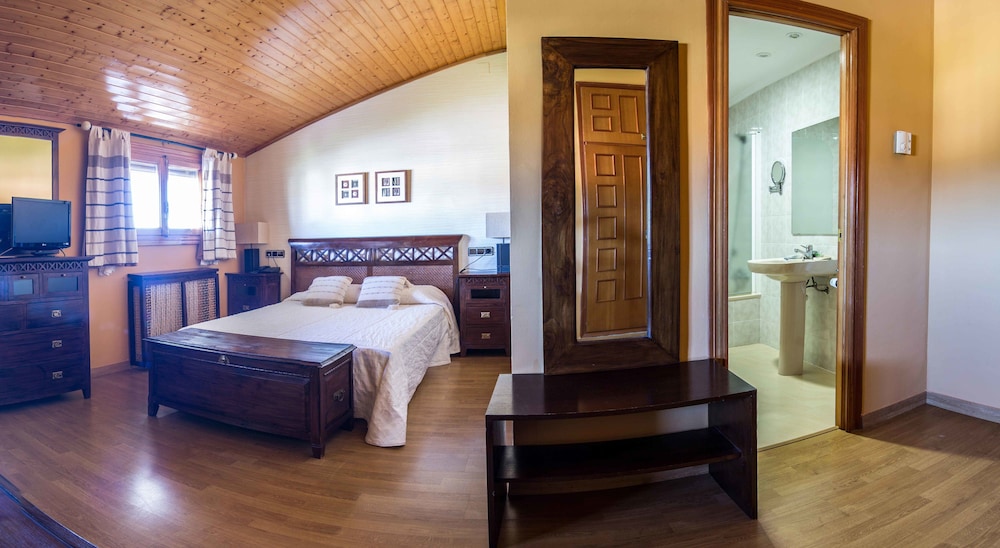 Double Room (with Living Room)