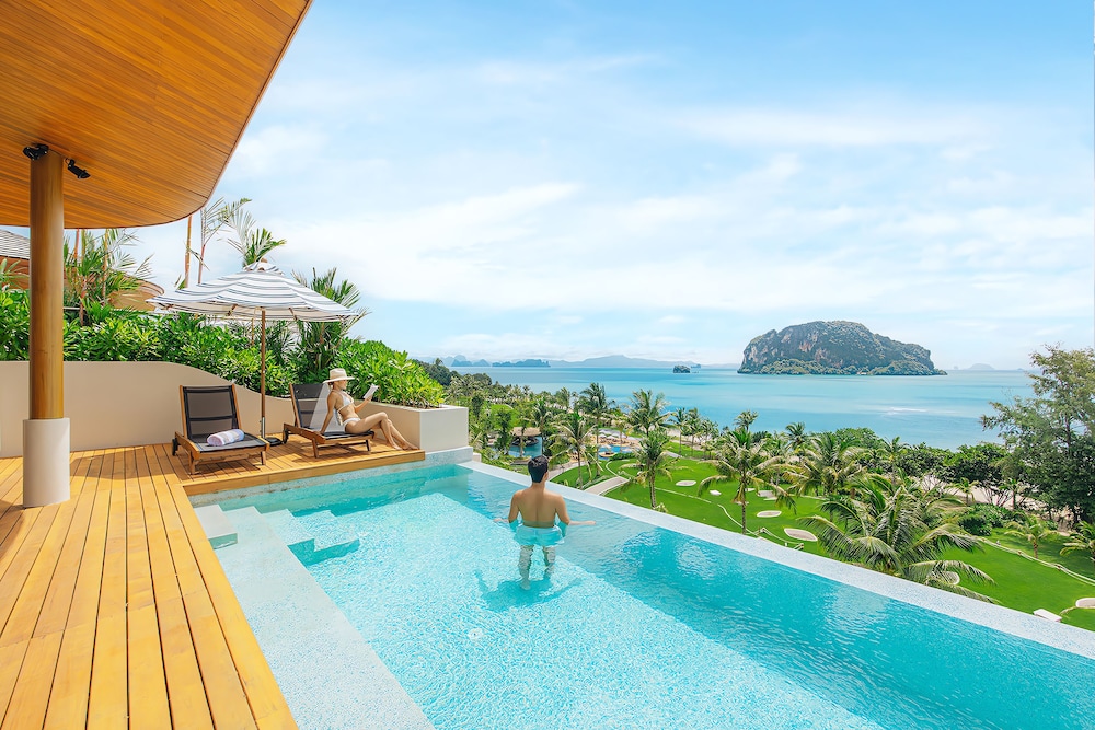 Sea View Pool Penthouse - Photo 26