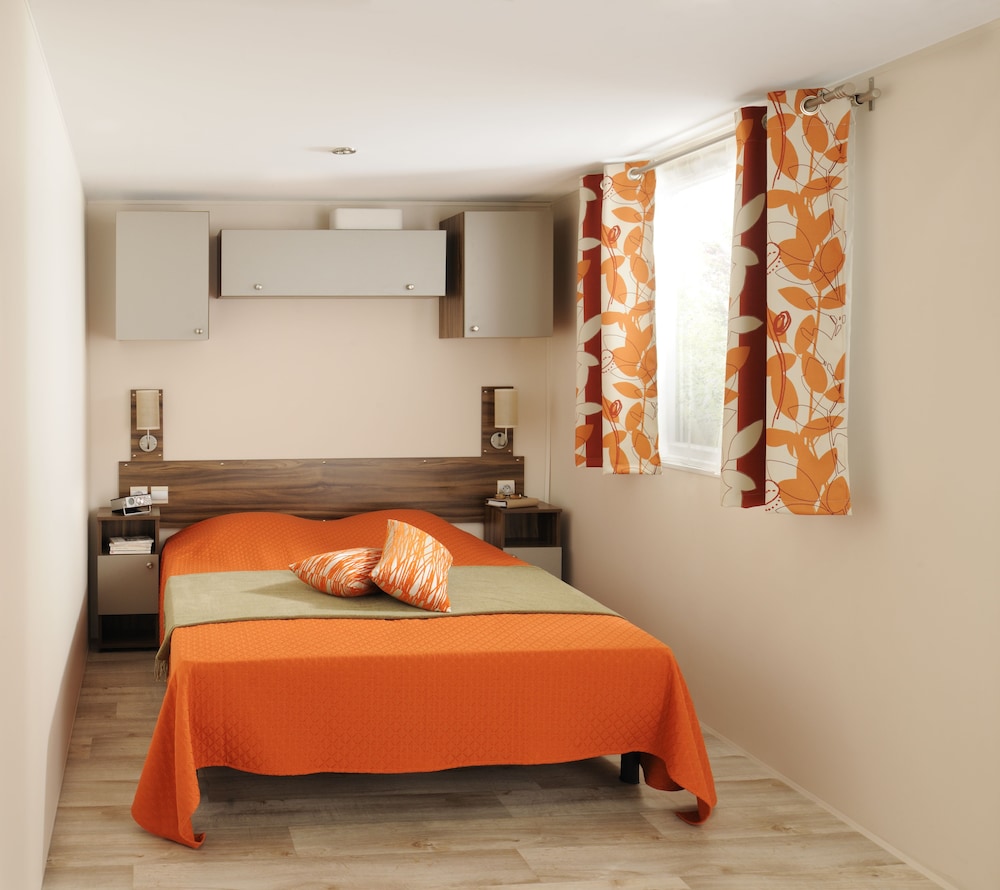 Mobile Home, 2 Bedrooms, Kitchen (IRM Selania) photo 2