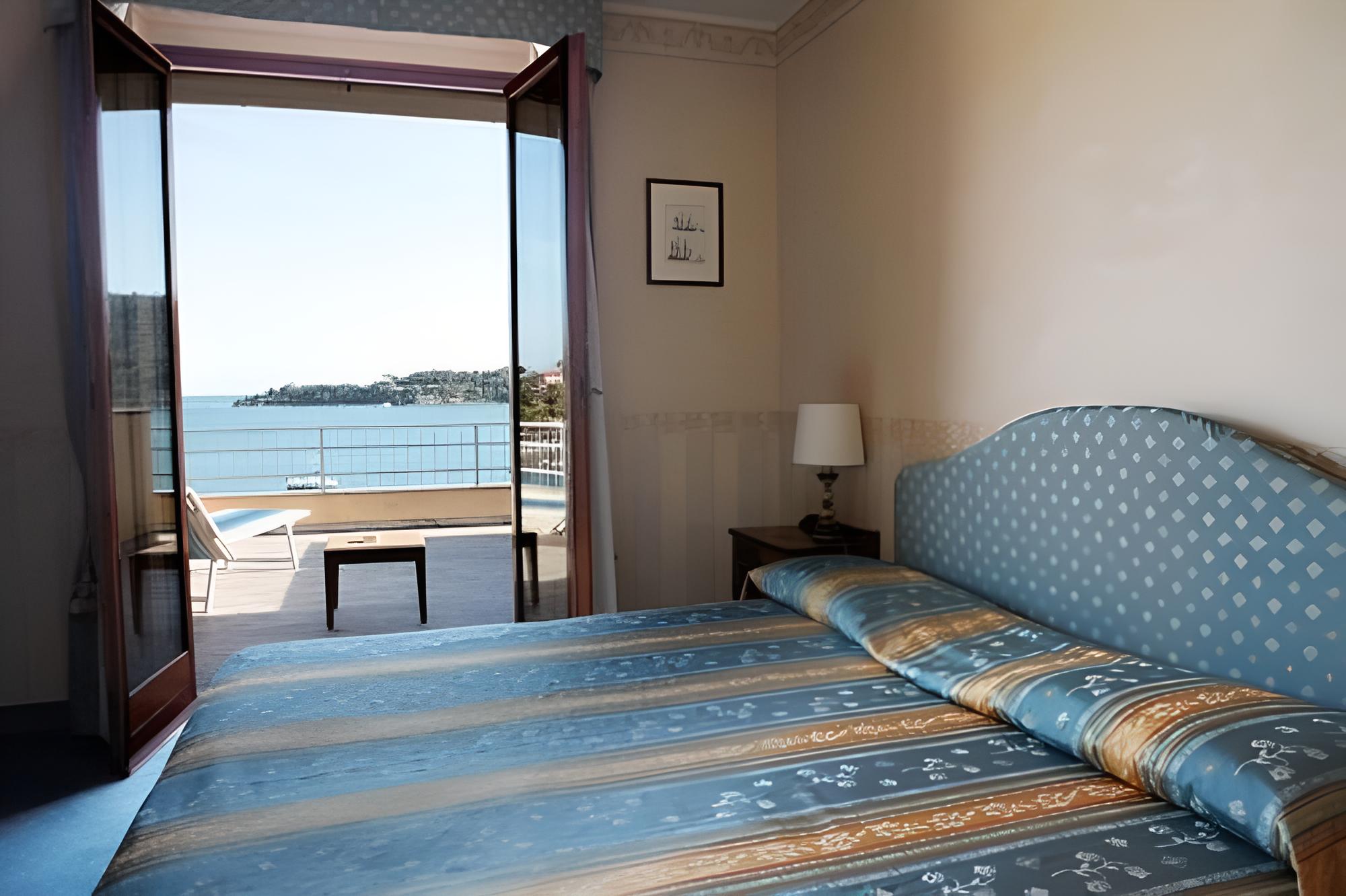 Double Room Single Use, Sea View photo 3