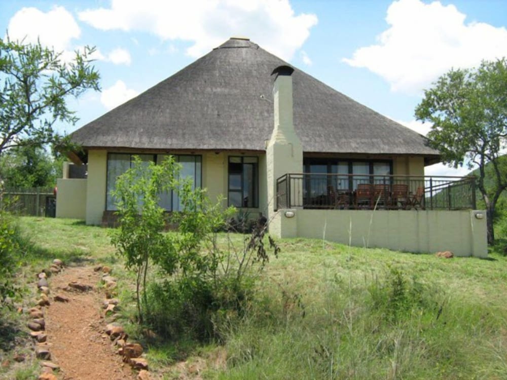 Family Bungalow, 3 Bedrooms (Fish Eagle Lodge) photo 2
