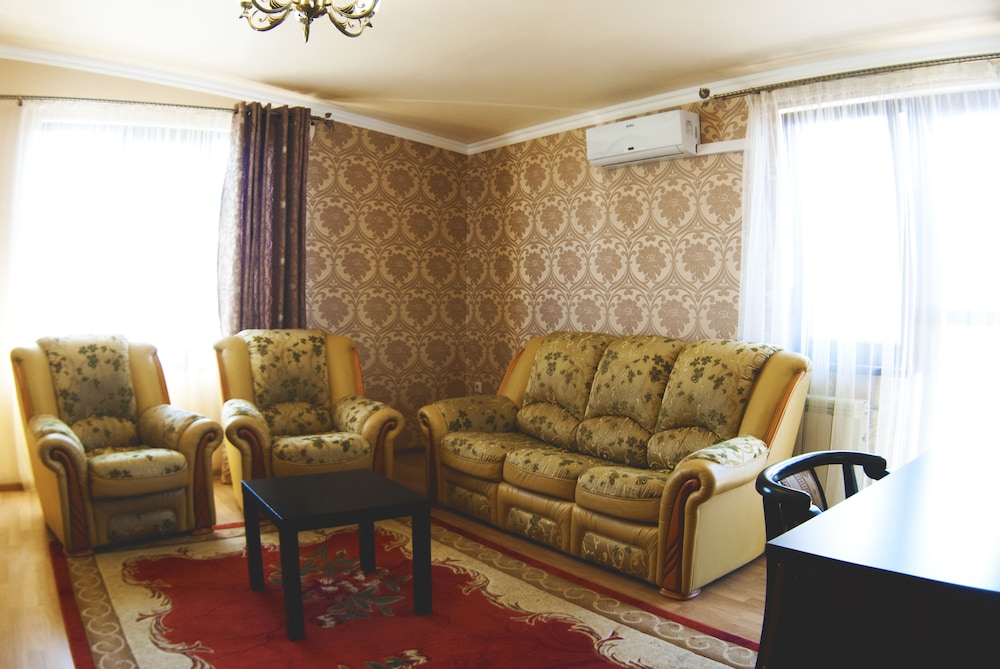 Suite, 1 Bedroom photo 3
