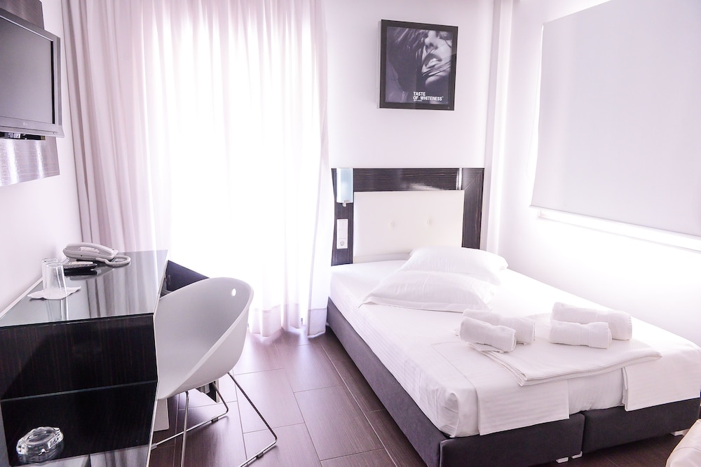 Economy Room photo 1