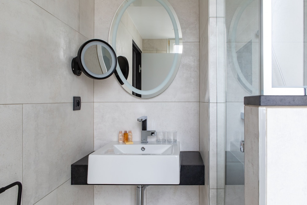 Chambre Supérieure Triple Parisienne