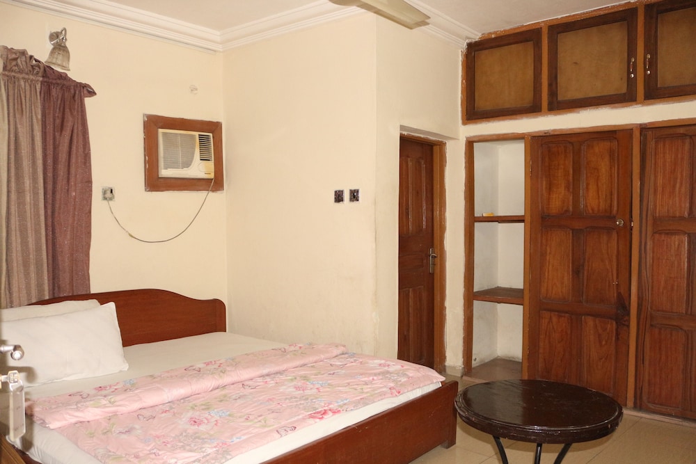 Royal Suite photo 2