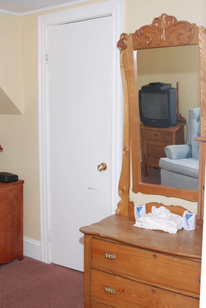 Standard Room, 1 Double Bed, Private Bathroom photo 2