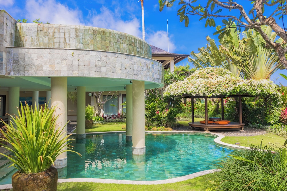 Exclusive Villa, Partial Sea View photo 2